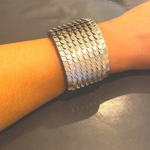 Bracelet jewelry adjustable size